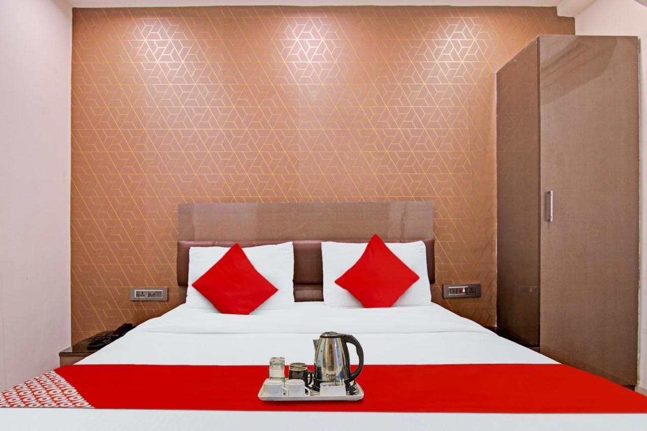 Hotel 19 West Neu-Delhi Exterior foto
